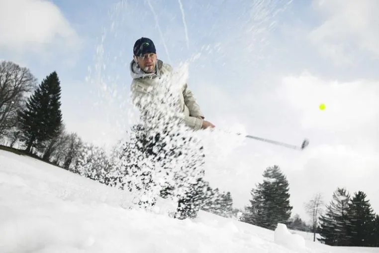 Golfen im Winter – cooler Sport für weiße Tage Bild: Golfen im Winter – cooler Sport für weiße Tage