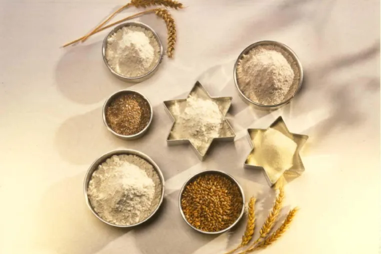 Bild: Leise rieselt das Mehl - Kleine Mehlkunde und tolle Rezepte