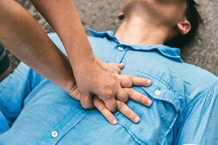 Bild: Prüfen, Rufen, Drücken – so einfach ist Leben retten