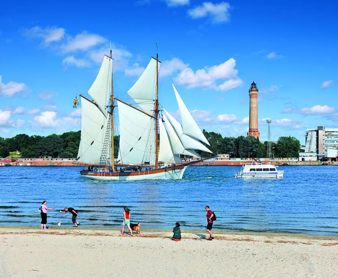 Das Segelschiff Santa Barbara Anna ist in Swinemünde dabei. Foto: Robert Gauer/Idea Spa