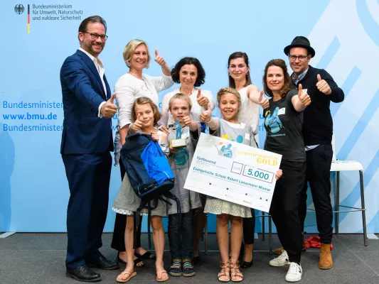 Bild: Energiesparmeister-Wettbewerb: Grundschule aus Mecklenburg-Vorpommern holt mit Klimaschutzprojekt Gold