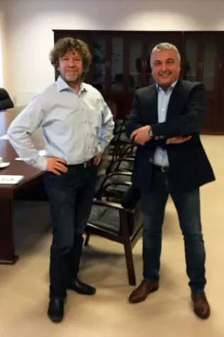 Bild: Q3 ENERGIE schließt Kooperation mit dem polnischen PV Modulhersteller Solar Energy