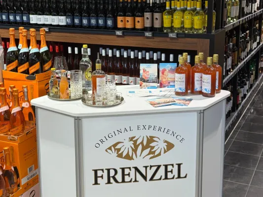 Bild: Erfolgreiche Verkostung von FRENZEL Grapefruit bei EDEKA Selders