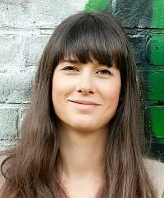 Bild: Anja Steffen von Modeopfer110 mit eigener Styling Kolumne im „Kölner Stadt-Anzeiger“