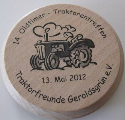 Bild: Holzbierdeckel passend zur Biergarten / Keller-Saison