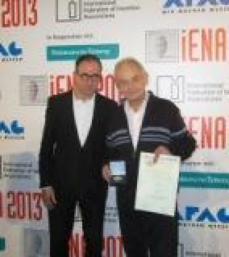 Erfindermesse IENA 2013 inNürnberg, Verleihung der Gold-Medaille für FALTKATT