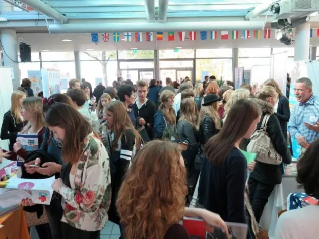 Bild: Zeit für junge Weltentdecker - Auslandsmesse für Schüler am 20. Februar in München