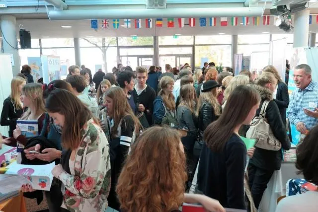 Bild: Zeit für junge Weltentdecker - Auslandsmesse für Schüler am 20. Februar in München