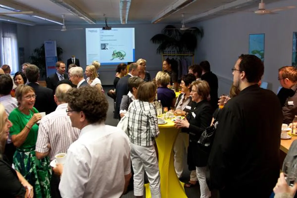 Bei Weißwürsten und Obatzten hatten die Besucher des 2. Businessfrühstücks von DigitalDruck Deutschland viel Gelegenheit zum Diskutieren, Netzwerken und Gedankenaustausch.