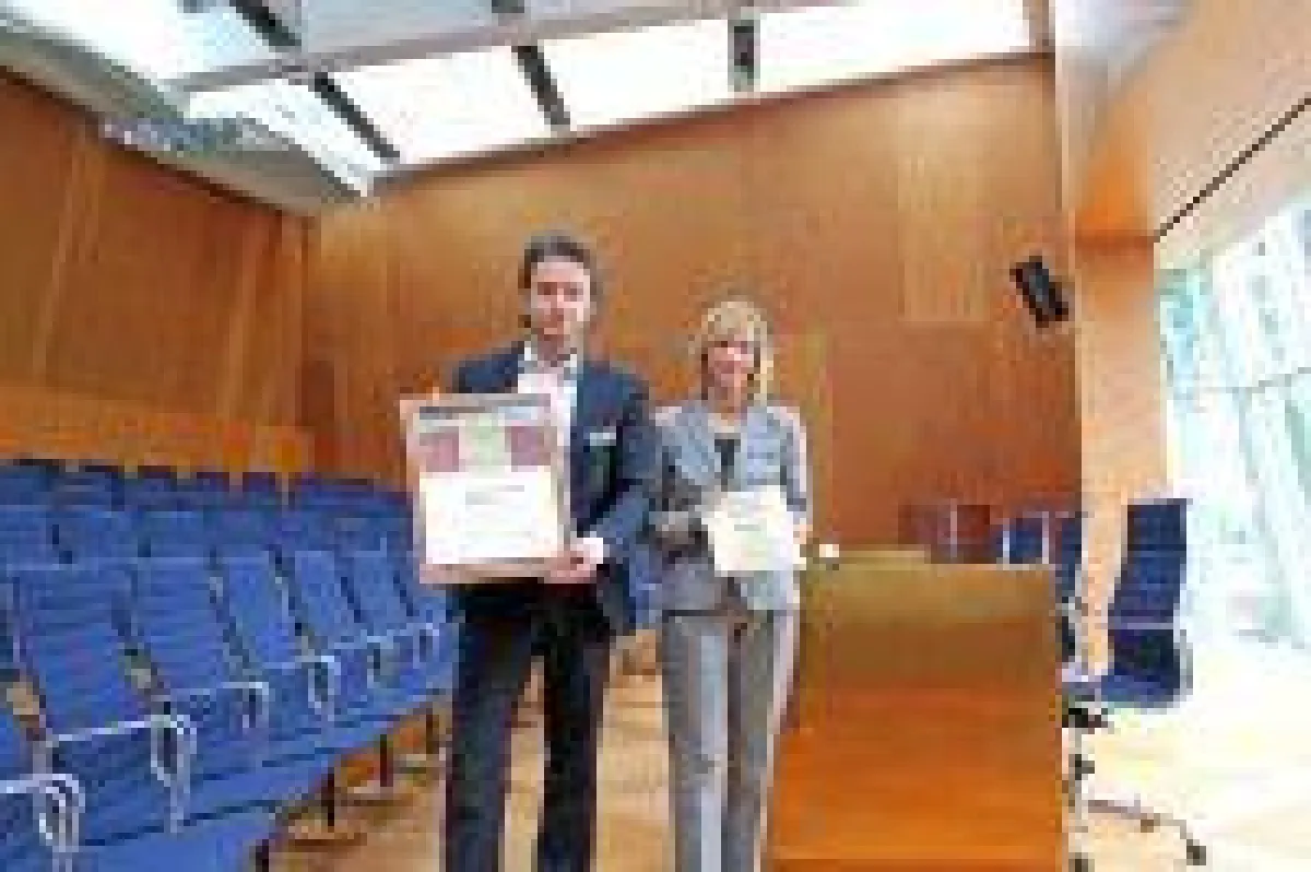 Ausgezeichnet: Marc Euscher (Archimedes Inhaberfamilie) und Kerstin Sobolewski (Events | Catering)