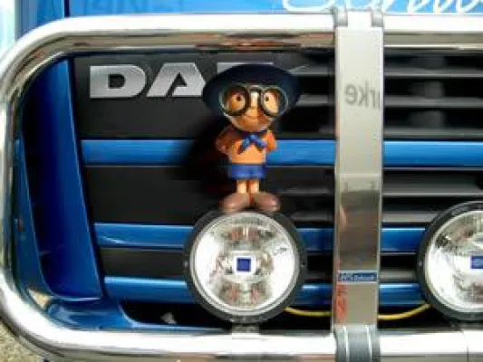 Bild: Gesucht: „Das beliebteste Fernfahrer-Maskottchen“: TruckScout24, DKV und Fernfahrer starten gemeinsamen Wettbewerb