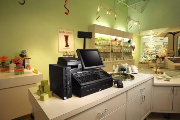 Bild: Dell OptiPlex XE: Neuer robuster Desktop-PC für raue Umgebungsbedingungen