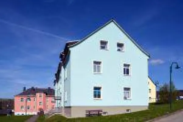 Bild: Mit innovativer Farbe zu mehr Fassadenschutz