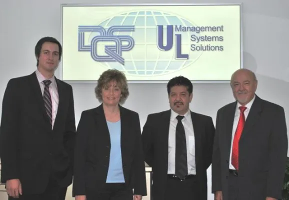 Bild: Netz verdichtet - DQS Certification AUSNZ Ltd. nimmt in Melbourne Geschäfte auf