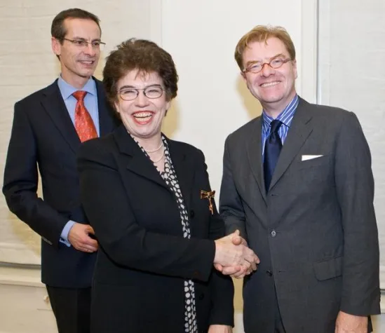 Bild: Bundesverdienstkreuz für Dr. Ursel Berger, Direktorin des Georg-Kolbe-Museums, Berlin