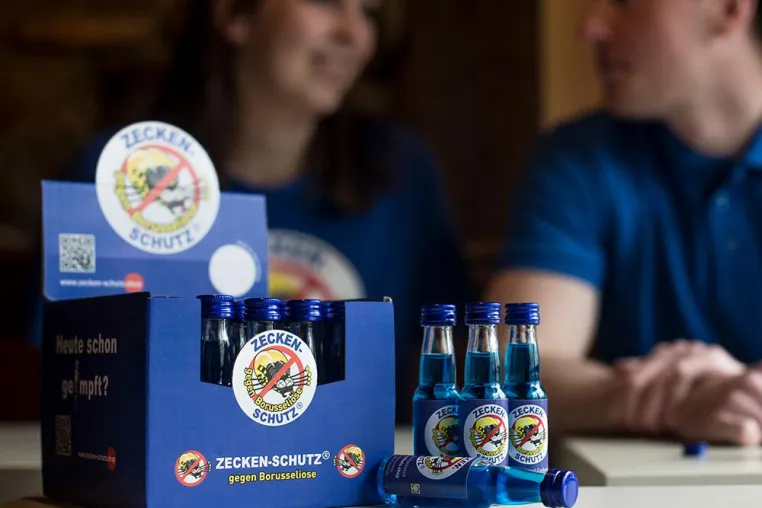Schalker Zeckenschutz gegen Borusseliose Bild: Schalker Zeckenschutz gegen Borusseliose