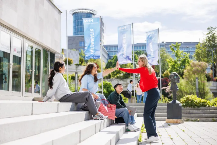 Bild: Chance nutzen, Studium beginnen: Bewerbungen noch bis September möglich