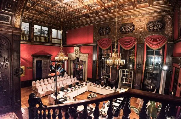 Bild: G7-Minister-Treffen im Schlosshotel Im Grunewald in Berlin - Gesundheit sollte global gedacht werden