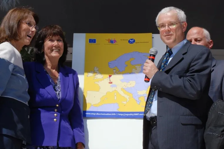 Bild: Quer durch Europa: Truck Tour im „Europäischen Jahr der Chancengleichheit für alle“