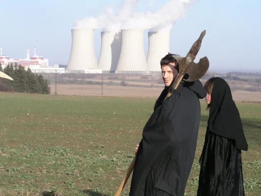 Bild: atomstopp - Österreich fest im atomaren Würgegriff