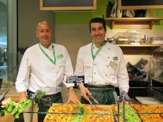 Bild: Marché® back home: Erste Natur-Bäckerei im Finanzdistrikt von Toronto eröffnet