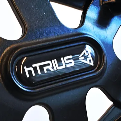 Bild: 3D-Doming-Aufkleber: Hochwertige Produktkennzeichnung mit Tiefenwirkung und Schutzfunktion