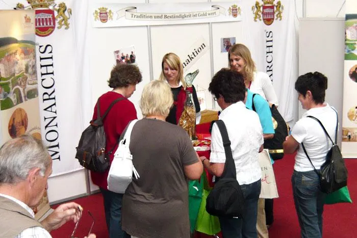 Monarchis auf der regionalen Verbraucher- und Erlebnismesse MIR in Kaufbeuren Bild: Monarchis auf der regionalen Verbraucher- und Erlebnismesse MIR in Kaufbeuren