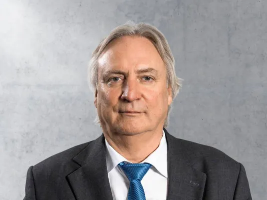 Bild: Prof. Dr. Peter Gutzmer zum neuen FVV-Vorsitzenden gewählt