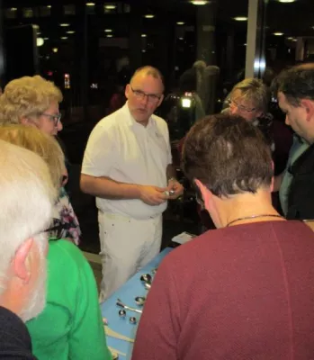 Bild: Großer Andrang: Kreiskrankenhaus Saarburg informierte über verschleißbedingte Erkrankungen der Gelenke