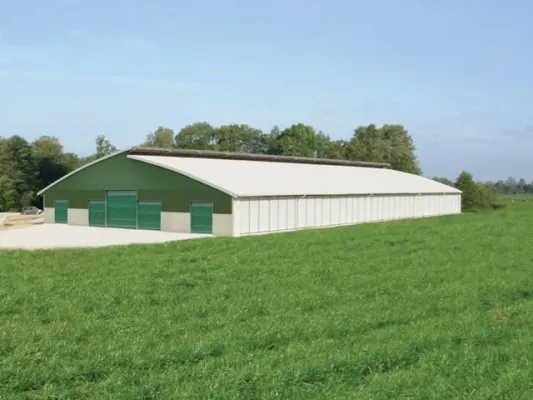 Bild: Effiziente Planen überdachte Stahlkonstruktion für Hafen und Hangar