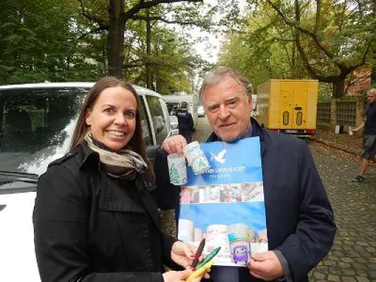 Bild: Aufruf: Thüringer Kinder werben für Frieden in Europa mit selbstbemalten Windlichtern