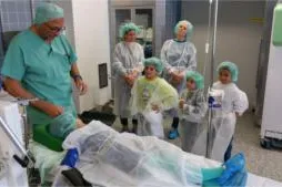 Kinderführung im OP am St. Josef Krankenhaus Haan Bild: Kinderführung im OP am St. Josef Krankenhaus Haan