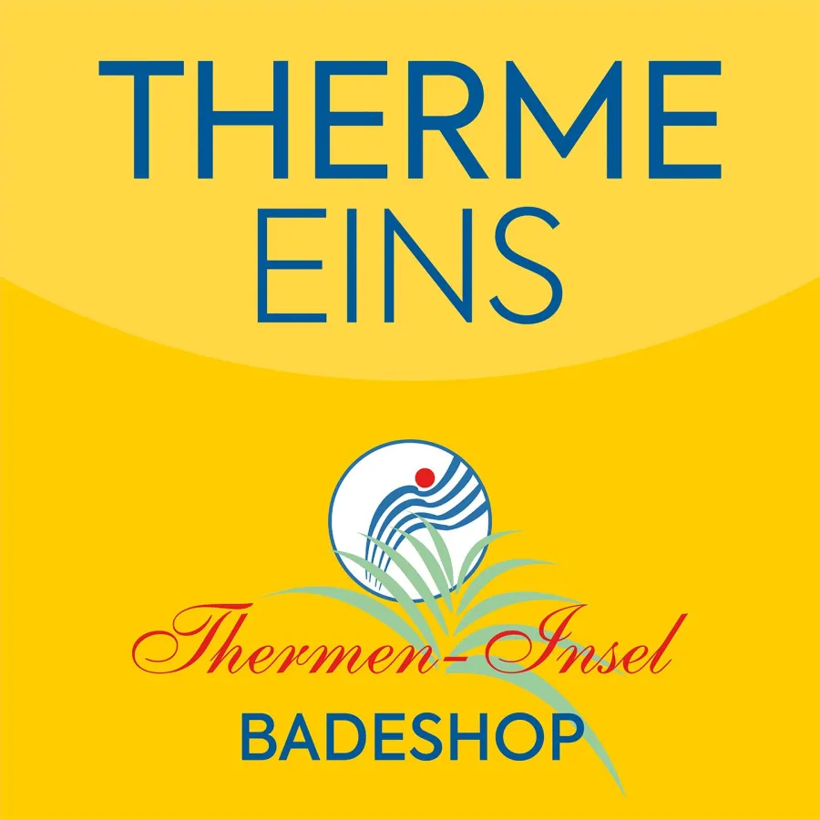 Thermeninsel Bademoden Bad Füssing in der Therme EINS mit Saunahof (© Thermeninsel)