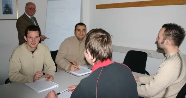 Bild: Rheinische Fachhochschule Köln informiert über das berufsbegleitende MBA-Programm