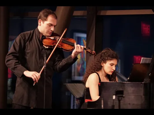 Bild: 13.06.2020 - KONZERT: S. De Ascaniis (Klavier) & I. Tsadaia (Violine): C. Debussy, S. Prokofiev und C. Franck