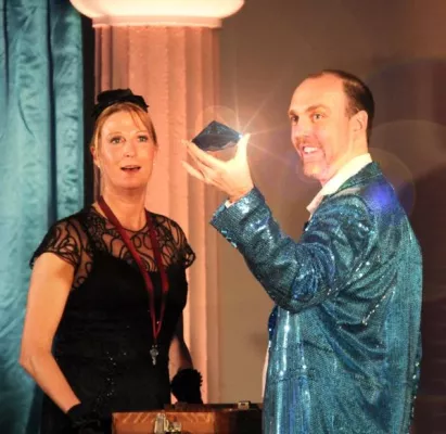 Wachenheimdinner „Schrecken im Sektgewölbe“ begeistert über 1.500 Zuschauer Bild: Wachenheimdinner „Schrecken im Sektgewölbe“ begeistert über 1.500 Zuschauer