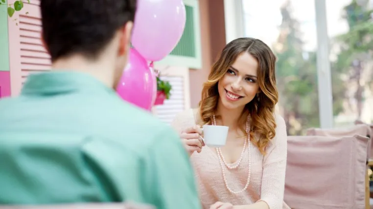 Bettbeziehung.de Erfahrungen: Flirten für Anfänger und Fortgeschrittene Bild: Bettbeziehung.de Erfahrungen: Flirten für Anfänger und Fortgeschrittene