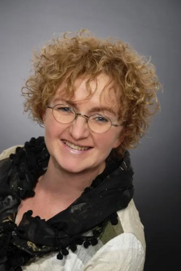 Kundenbetreuerin Martina Gierse-Westermeier kümmert sich gerne um Ihr Anliegen.