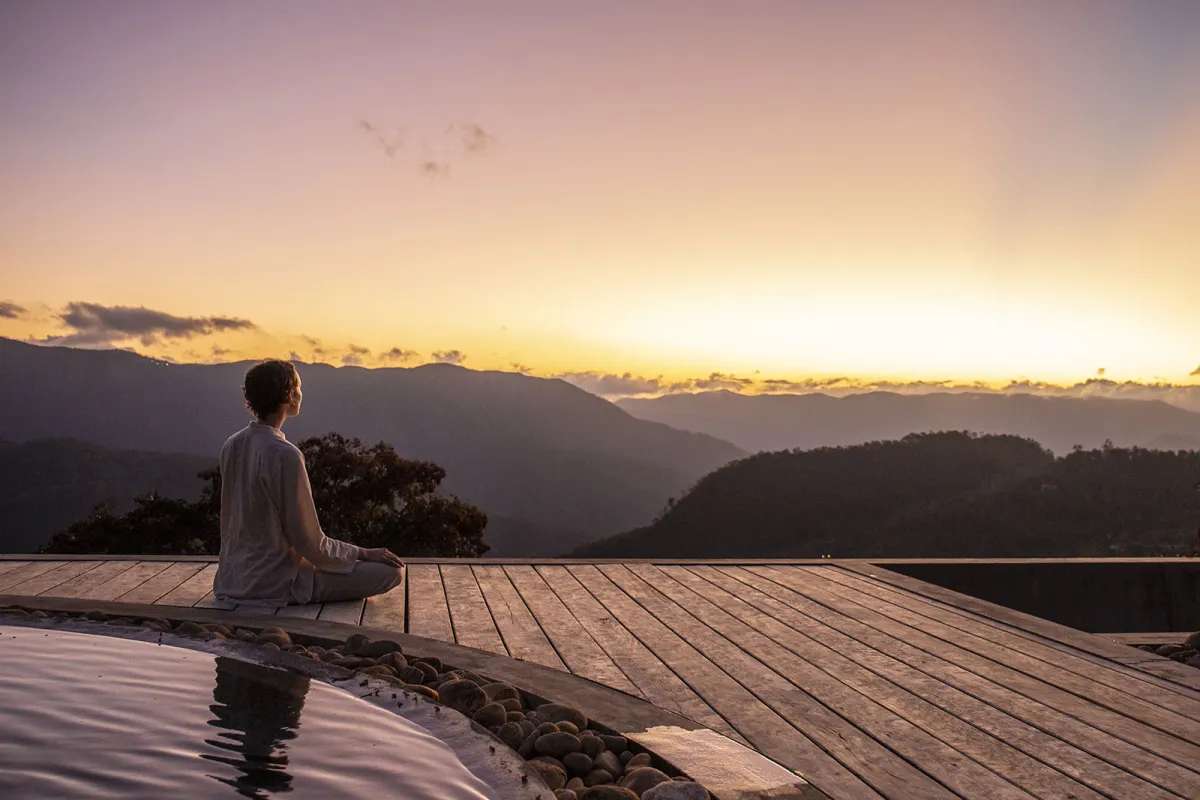 Yoga + Meditation in der Klinik für Naturheilkunde Prakriti Shakti (© CGH Earth Wellness)