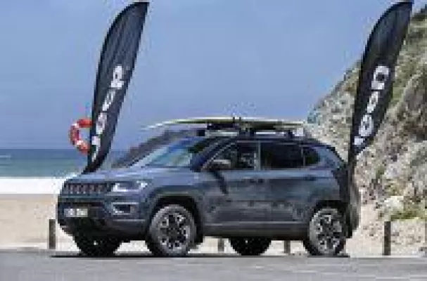 Jeep® verlängert die exklusive, weltweite Partnerschaft mit der World Surf League Bild: Jeep® verlängert die exklusive, weltweite Partnerschaft mit der World Surf League