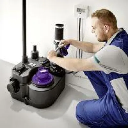 Bild: Alles zum Entwässern: Leistungsstarke Tauchmotorpumpen und hochwertige Kleinhebeanlagen