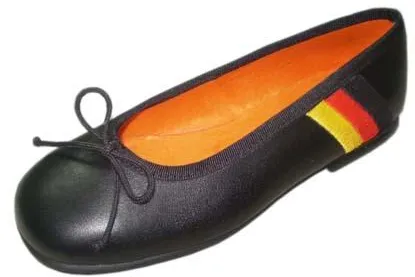 Spezialmodell zur Fussball Weltmeisterschaft: WM Ballerinas Bild: Spezialmodell zur Fussball Weltmeisterschaft: WM Ballerinas