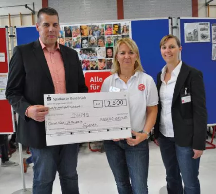 Bild: Interne Typisierungsaktion bei der SIEVERS-GROUP - 2500€ Spende für die DKMS