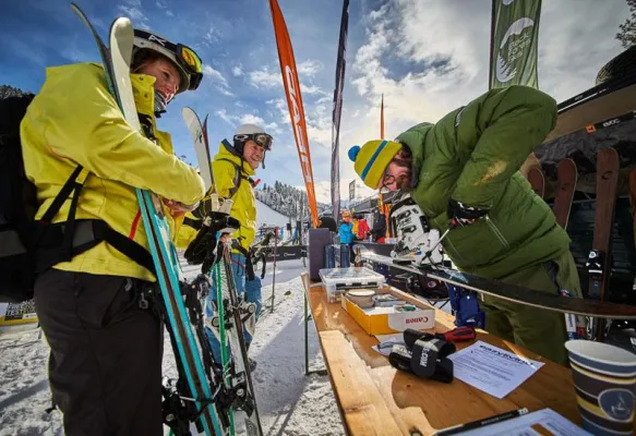 Fulminanter Auftakt des Thule FreerideTestival presented by BMW xDrive am 20. und 21. Januar in Saalbach Bild: Fulminanter Auftakt des Thule FreerideTestival presented by BMW xDrive am 20. und 21. Januar in Saalbach