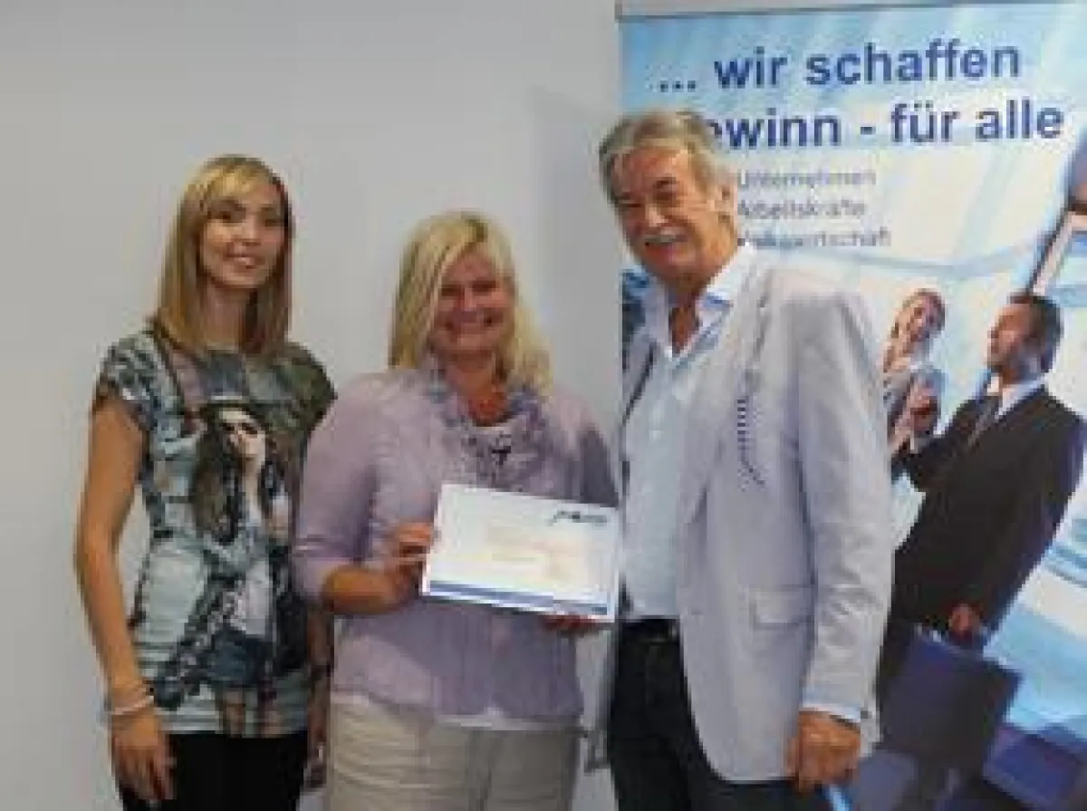 M. Coric (MONDI), C. Strauß (Weraheim), D. Baumann (MONDI)