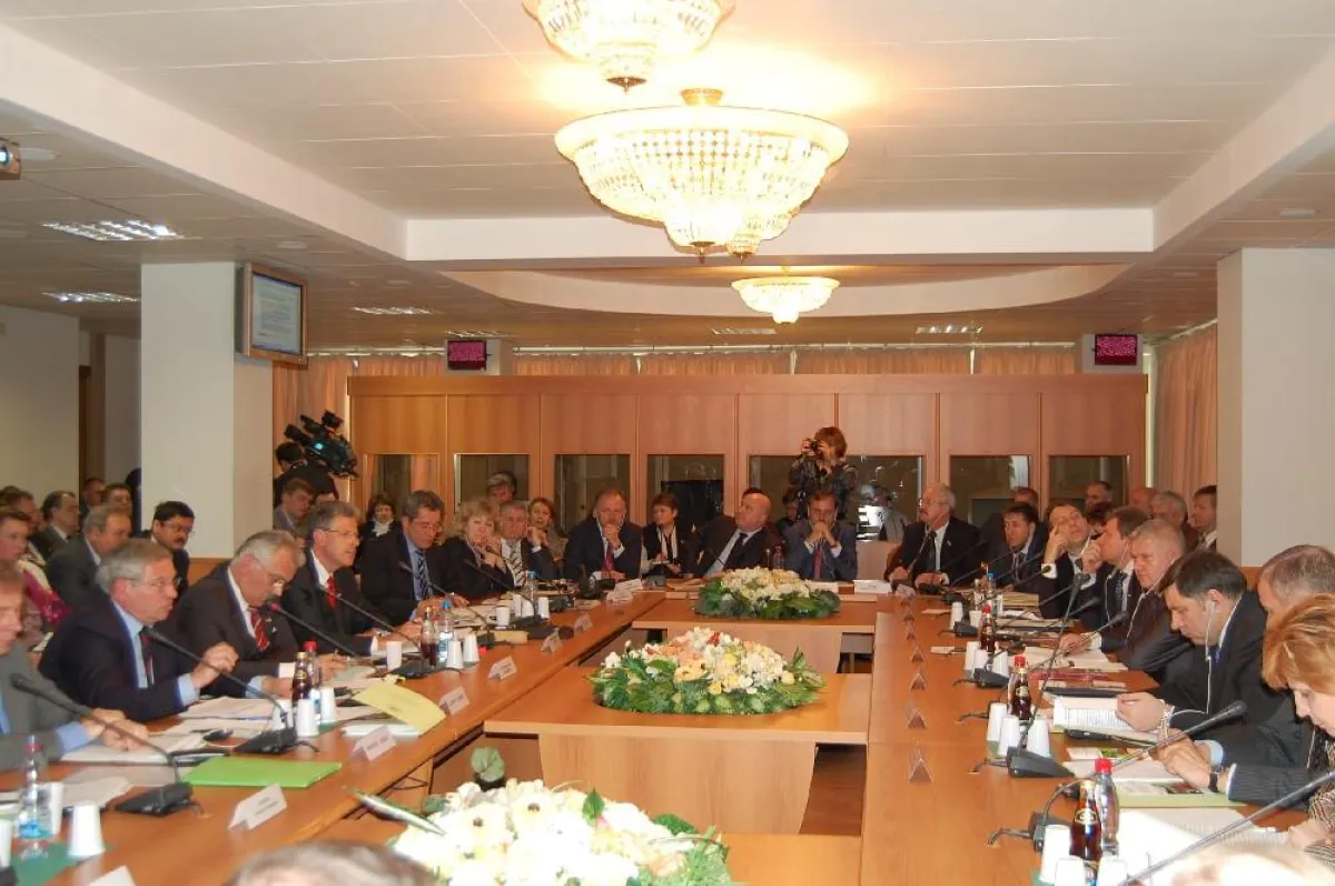 Runder Tisch zur Situation der Landwirtschaft in der Krise in der Russischen Staatsduma