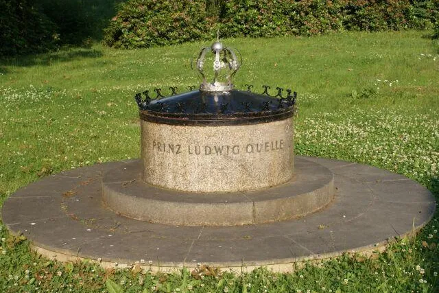 Bild: Mineralbrunnen - Kunstwerke der Natur und Kultur