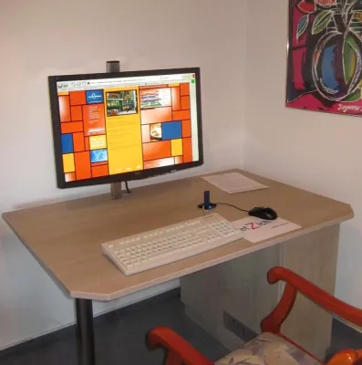 Bild: Das Mini-Internet-Café (nicht nur) für Seniorenresidenzen, Reha-Kliniken und Begegnungsstätten