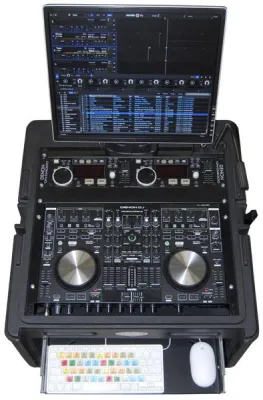 Kompakte Lösung für mobile DJs Bild: Kompakte Lösung für mobile DJs