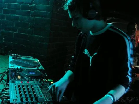 Bild: \"Pathfinder\" - Der zu Busy Folks Records